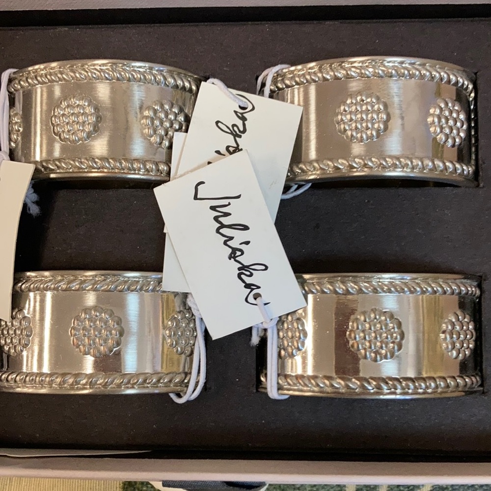Juliska Berry & Thread napkin rings